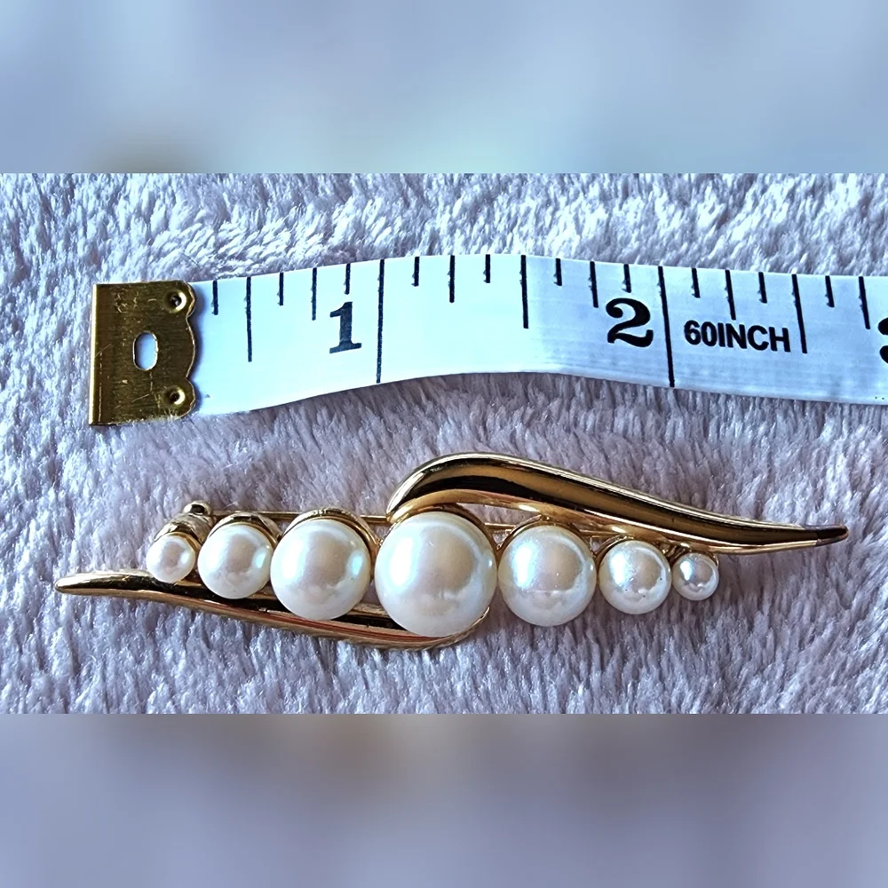 Vintage Monet 1990's Abstract Faux Pearls Brooch in gold-tone